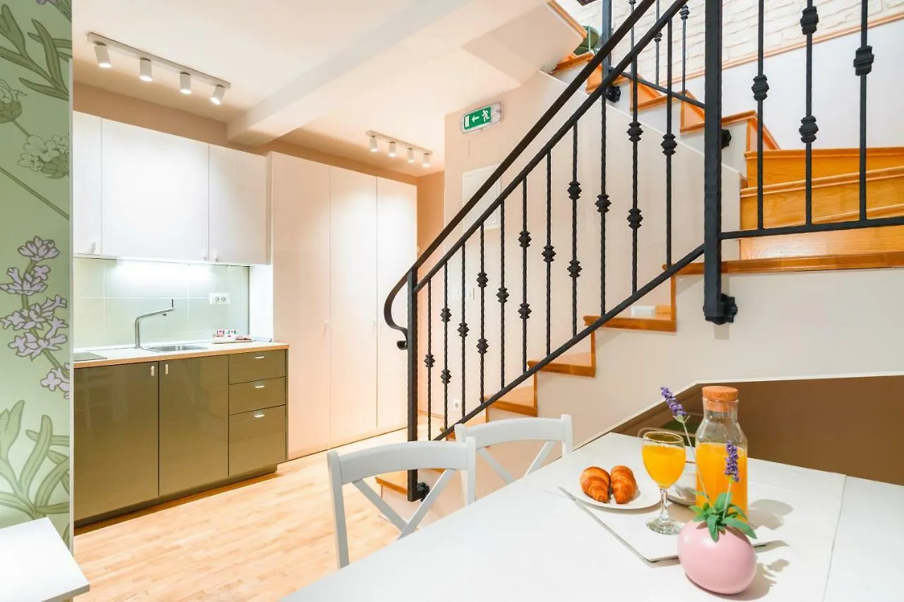 Apartments Villa Mak Split 0*,