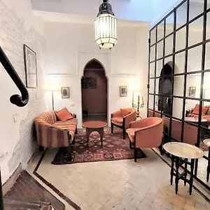 Privatise Jusqu A 5 Personnes A 5 Minutes Place Jemma El Fna Loue Avec Menage Et Petit Dejeuner Compris Vakantiehuis Marrakesh
